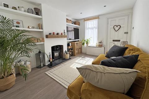 183 Brighton Road, Godalming, GU7 1PL