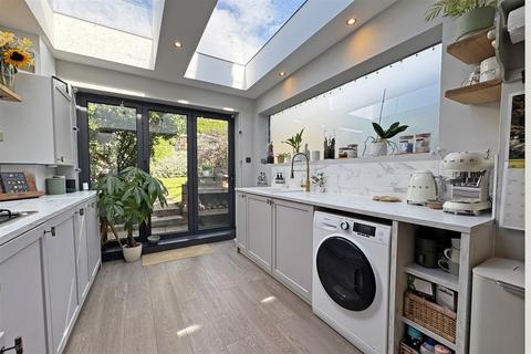 183 Brighton Road, Godalming, GU7 1PL
