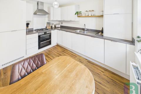 4 bedroom semi-detached house for sale, Summerlin Drive, Milton Keynes MK17