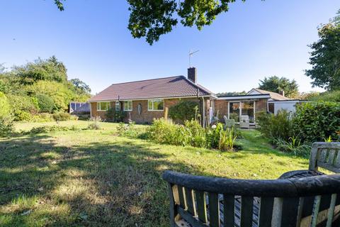 2 Manor Close, Haslemere, GU27 1PP
