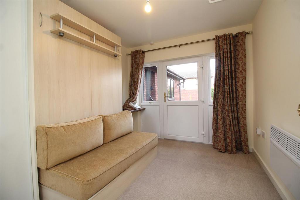 Bedroom 3 .JPG