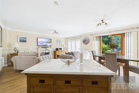 3 bedroom semi-detached house for sale, Beachy Head View, St. Leonards-On-Sea