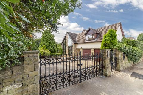 5 bedroom detached house for sale, The Willows, Baildon, West Yorkshire, BD17