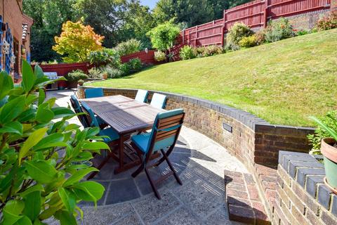 4 bedroom detached house for sale, Spencer Close, Walderslade, Chatham, ME5