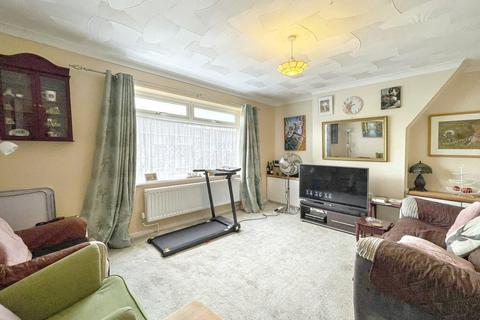 3 bedroom end of terrace house for sale, Wayside Close, Stowmarket, IP14
