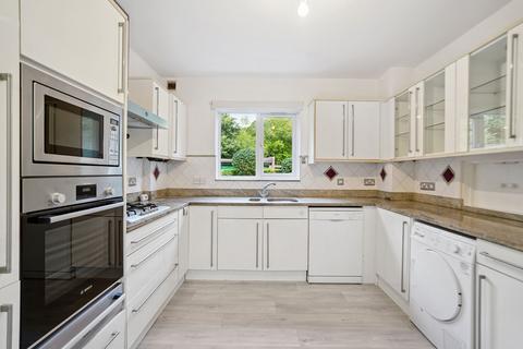 undefined, Snells Wood Court, Amersham HP7