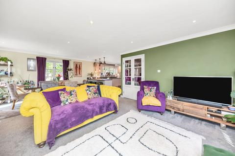 4 bedroom detached bungalow for sale, The Terrace, Cambridge CB22