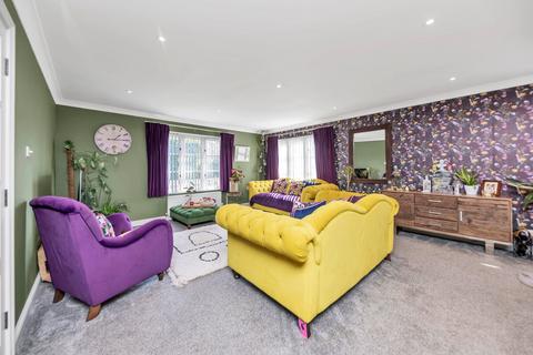 4 bedroom detached bungalow for sale, The Terrace, Cambridge CB22