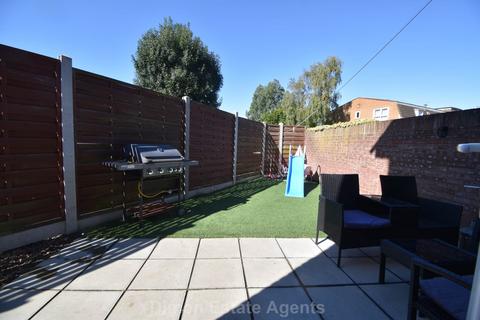3 bedroom end of terrace house for sale, Chestnut Walk, Gosport