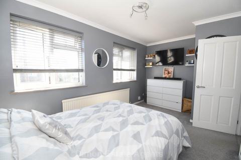 3 bedroom end of terrace house for sale, Chestnut Walk, Gosport