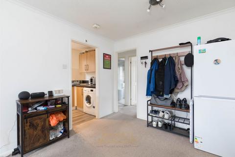 undefined, Excalibur Close, Crawley RH11