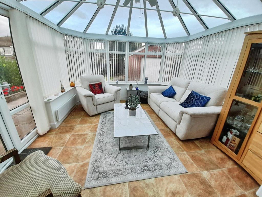 Pbox-living room-334040.jpg