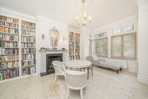 undefined, St. Margarets Road, St Margarets TW1