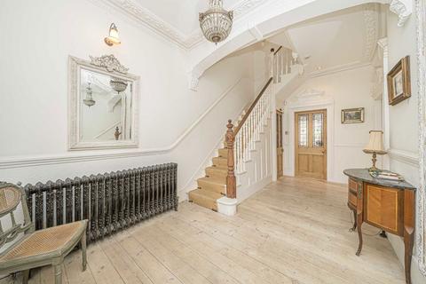 undefined, St. Margarets Road, St Margarets TW1