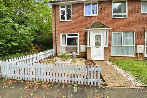 3 bedroom terraced house for sale, Sussex Drive, Banbury OX16