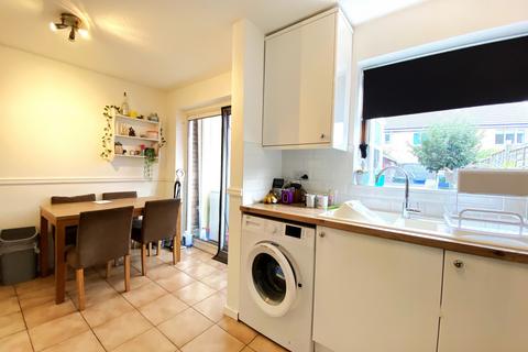 3 bedroom terraced house for sale, Sussex Drive, Banbury OX16