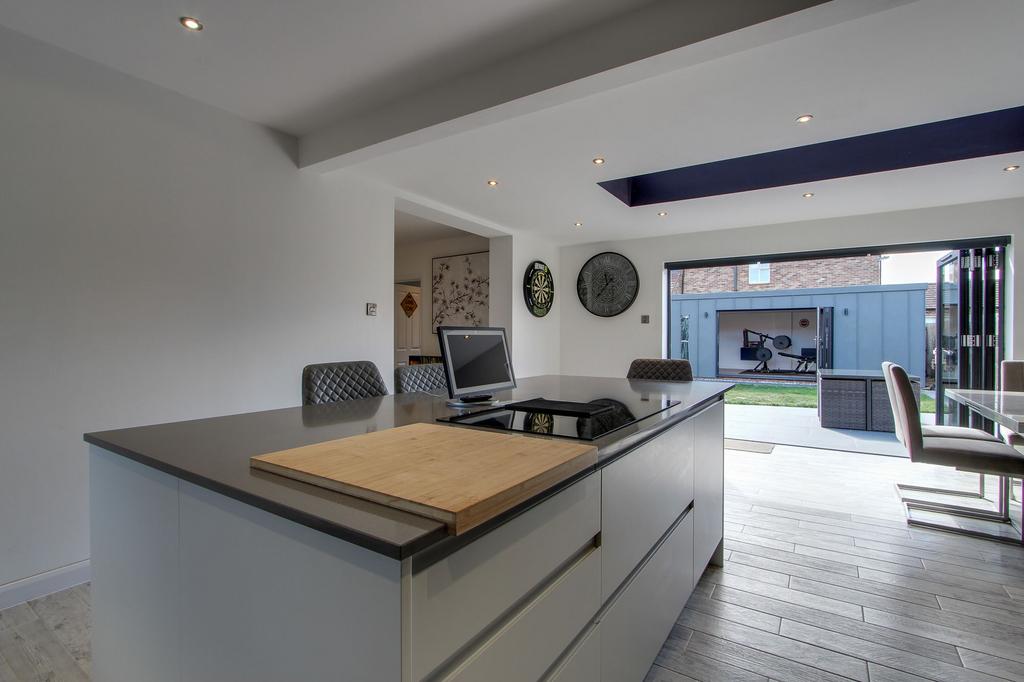 Kitchen/Dining Room