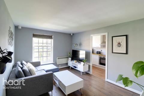 undefined, Leigh Hunt Drive, London