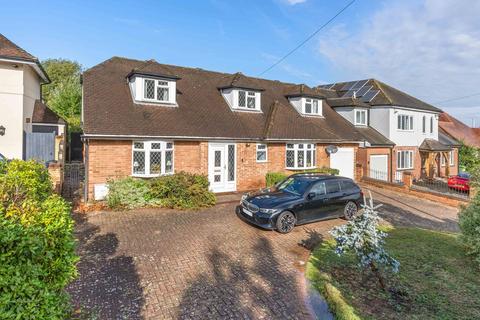 3 bedroom detached house for sale, Hanging Hill Lane, Brentwood CM13