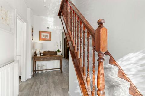 3 bedroom detached house for sale, Hanging Hill Lane, Brentwood CM13