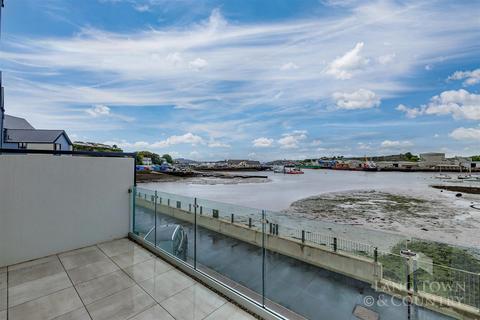 4 bedroom townhouse to rent, Baylys Road, Plymouth PL9