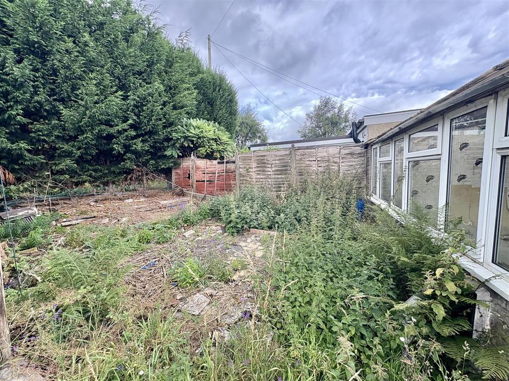 Bramleys Estate Agents - Auction - Bankfield Garde