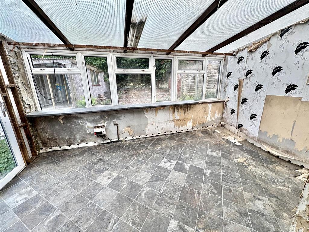 Bramleys Estate Agents - Auction - Bankfield Garde