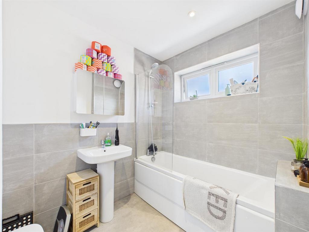 Bath 1.jpg
