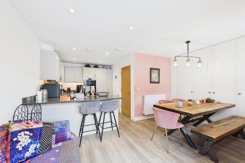 3 bedroom townhouse for sale, Collingwood Gardens, North Shields
