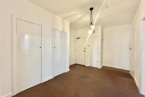 3 bedroom flat for sale, St Clements Court, Leigh Broadway
