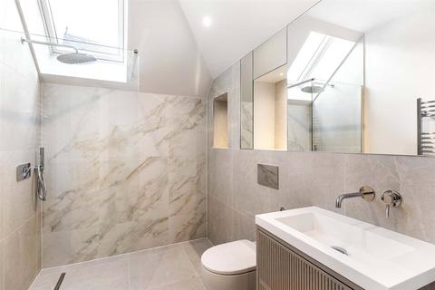 3 bedroom detached house for sale, Woodland Grove, Weybridge, KT13