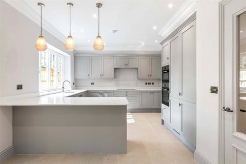 undefined, Woodland Grove, Weybridge, KT13