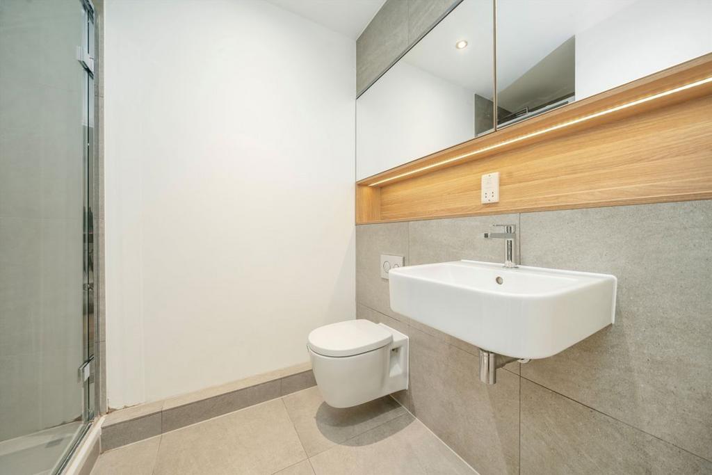 Apartment in London - View 5