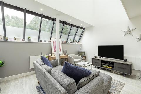 2 bedroom apartment for sale, Sutton Road, St. Albans