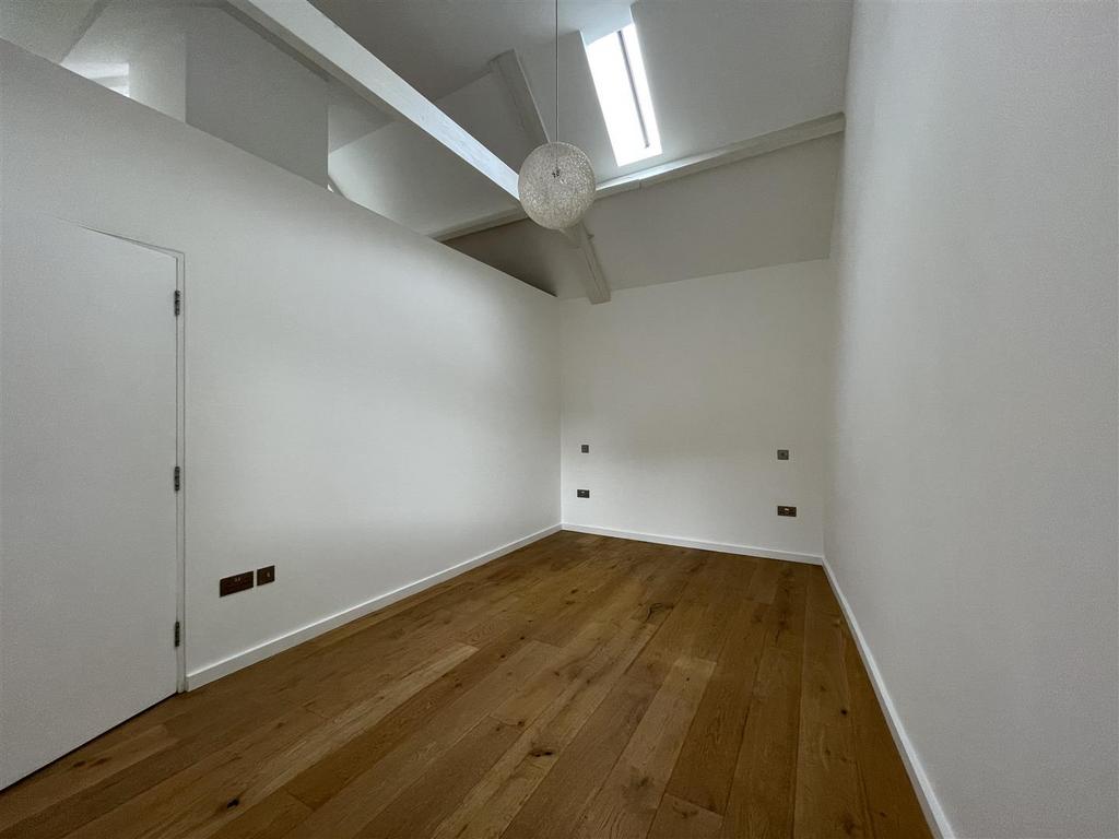 Bedroom.JPG