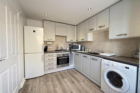 3 bedroom terraced house for sale, Field Sidings Way, Kingswinford