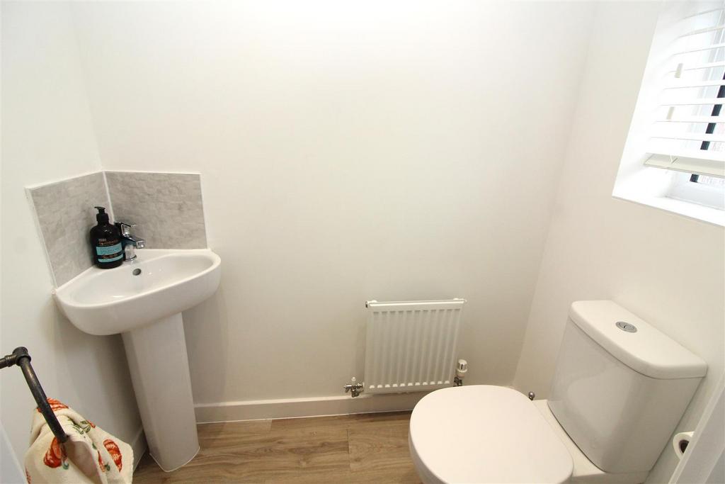 Cloakroom/WC