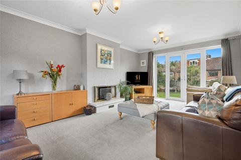 4 bedroom detached house for sale, Gainsborough Close, Billericay, CM11
