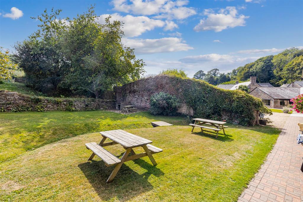 A06 - Bluebell Stancombe Manor Sherford - 250821.j
