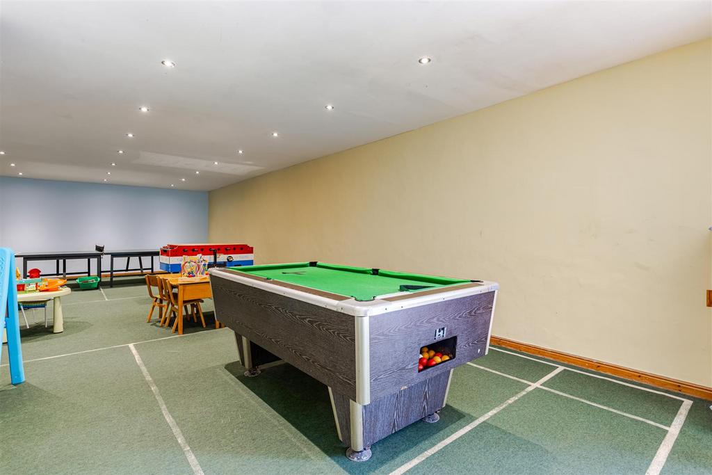 A19 - Bluebell Stancombe Manor Sherford - 250821.j