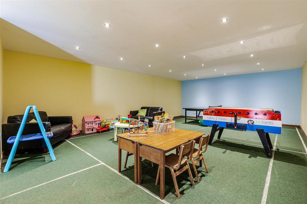 A18 - Bluebell Stancombe Manor Sherford - 250821.j