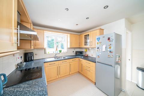 4 bedroom detached house for sale, Macadam Close, Burntwood WS7