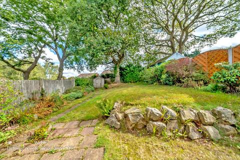 4 bedroom detached house for sale, Macadam Close, Burntwood WS7