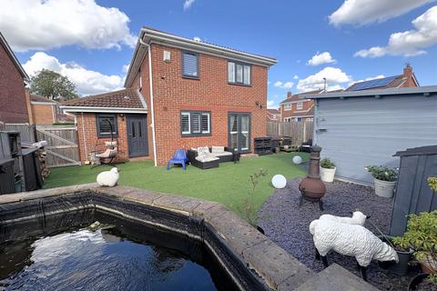 Villa Close, Hemingbrough, Selby