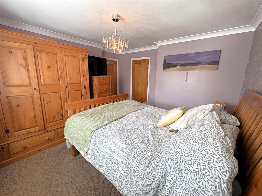 Bed One2.jpg