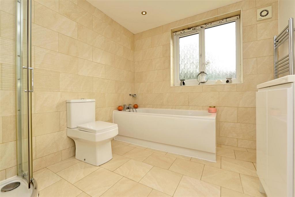 Bathroom / WC: