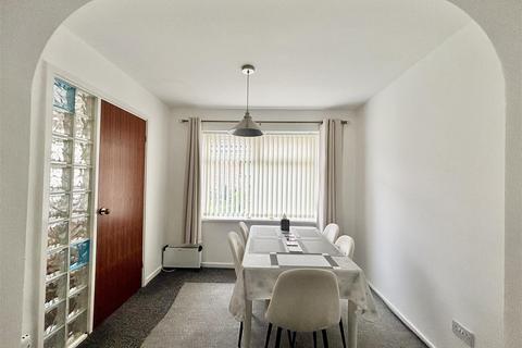 undefined, Pentland Avenue, Clayton Bradford BD14