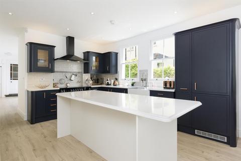 undefined, Cathedral Road, Cardiff CF11
