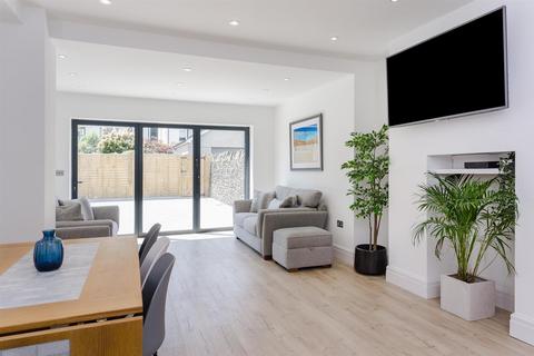 undefined, Cathedral Road, Cardiff CF11