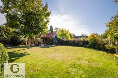 4 bedroom detached house for sale, Plumstead Road, Norwich NR13